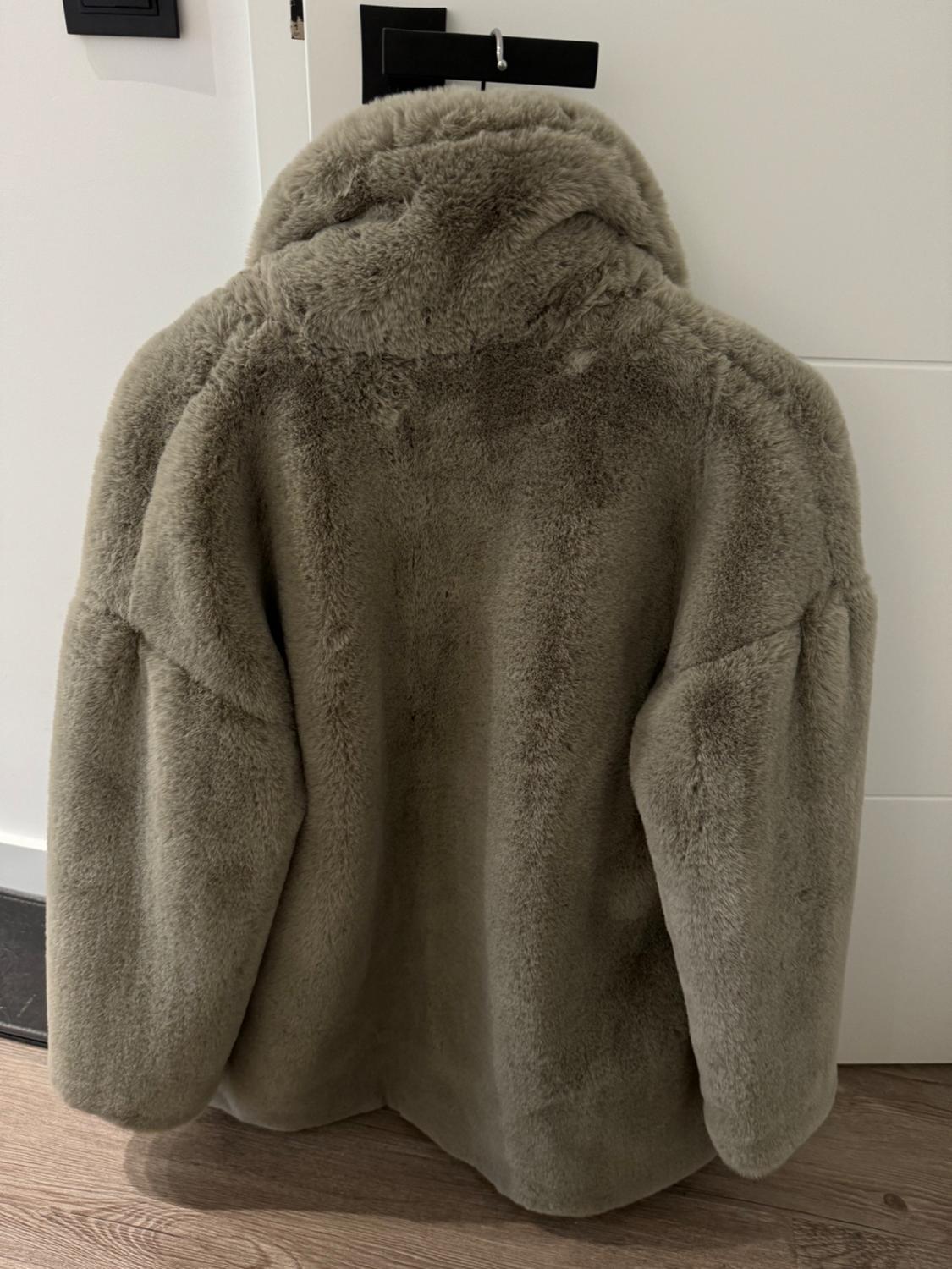 FAUX FUR COAT - Image 2