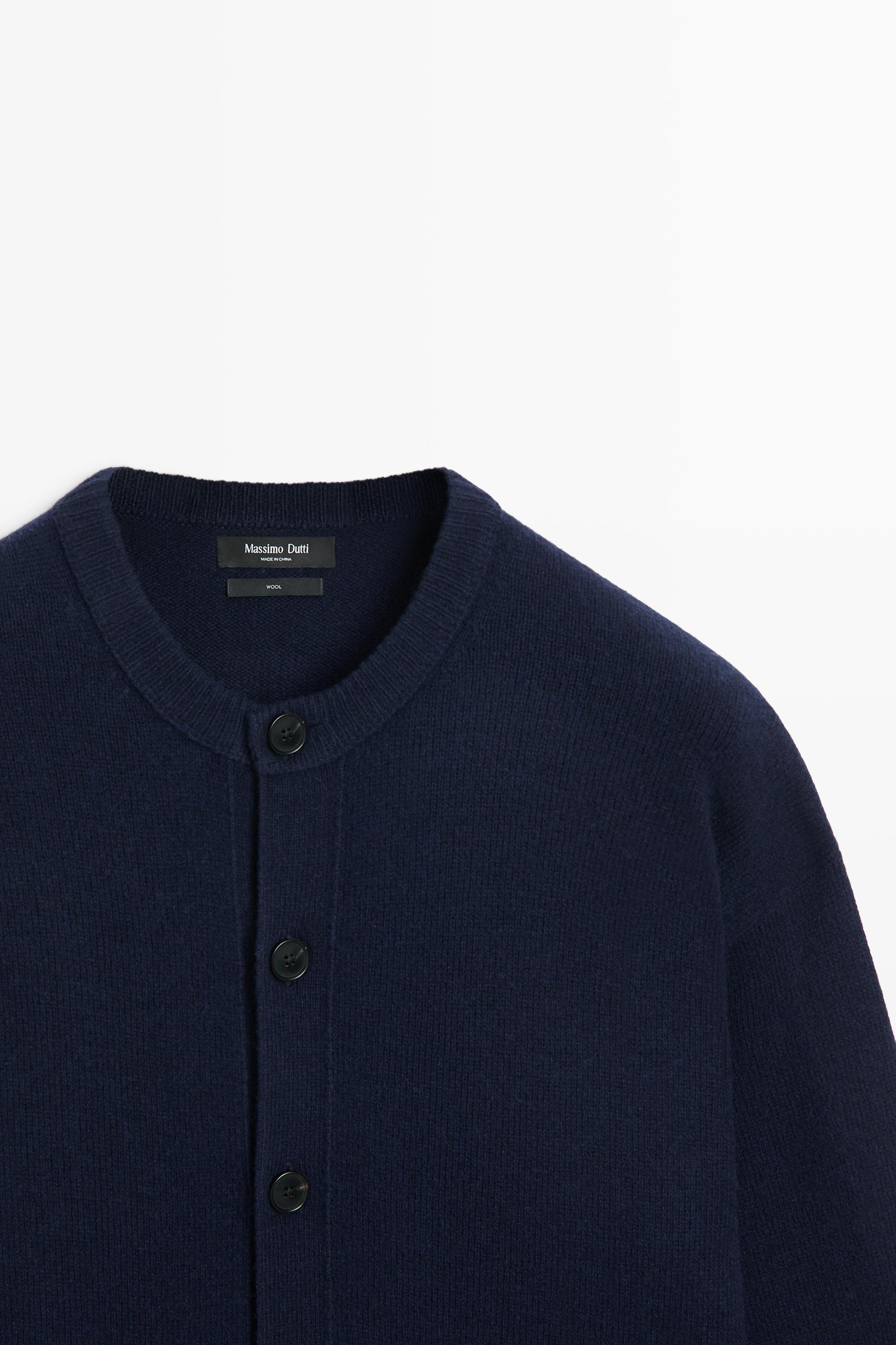 100% wool knit cardigan with pockets