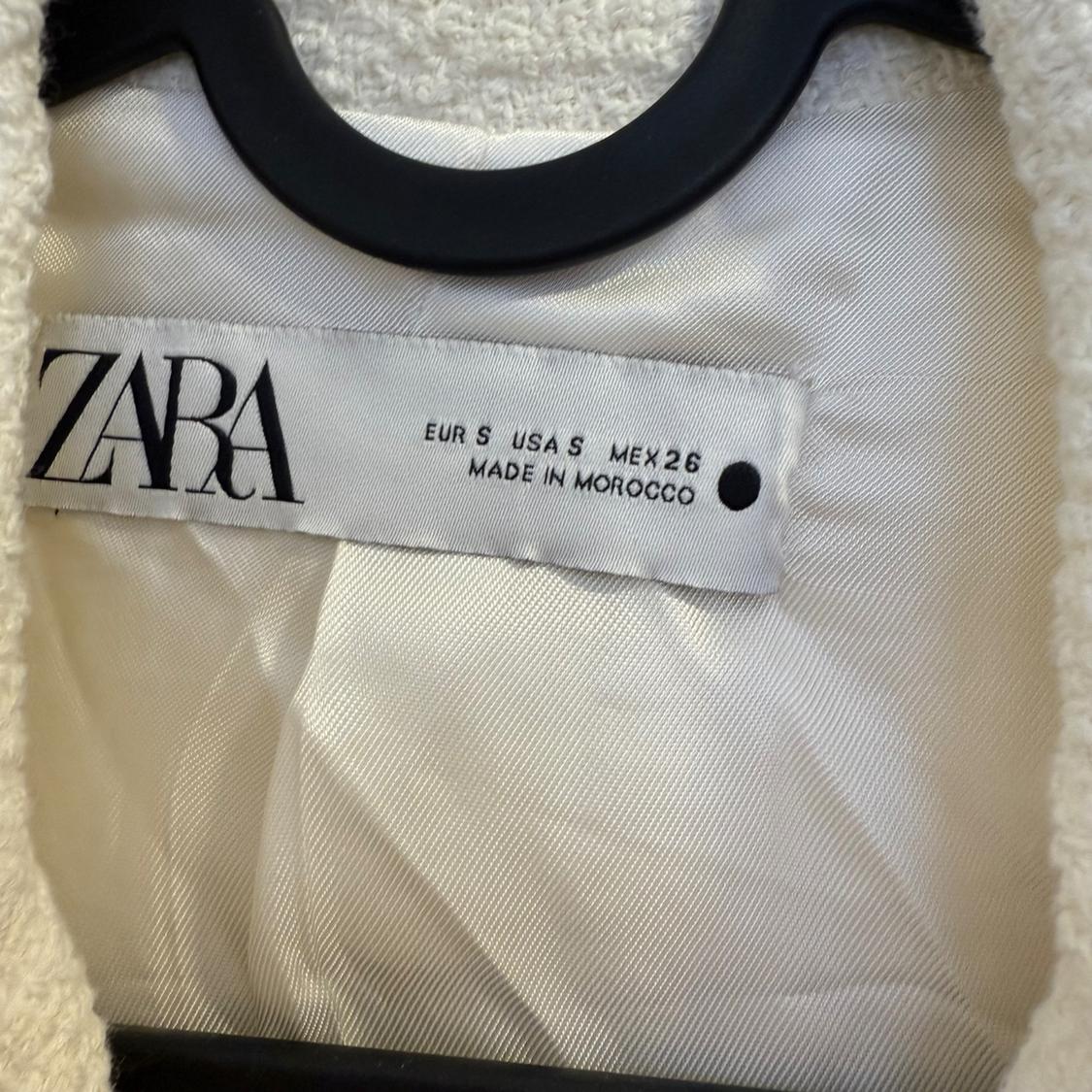 JACKET WITH BUTTONS - Image 4