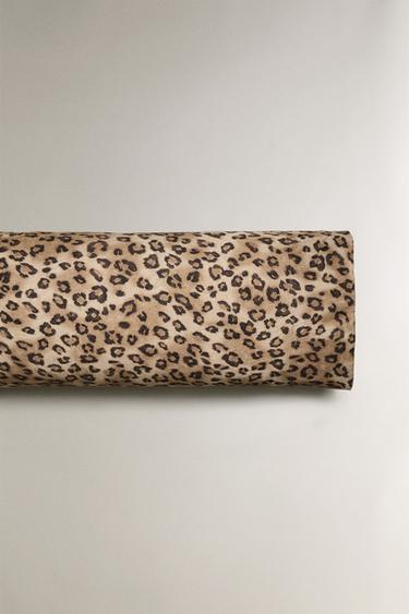 TAIE D’OREILLER SATIN IMPRIMÉ ANIMAL - Leopard de Zara - Image 4