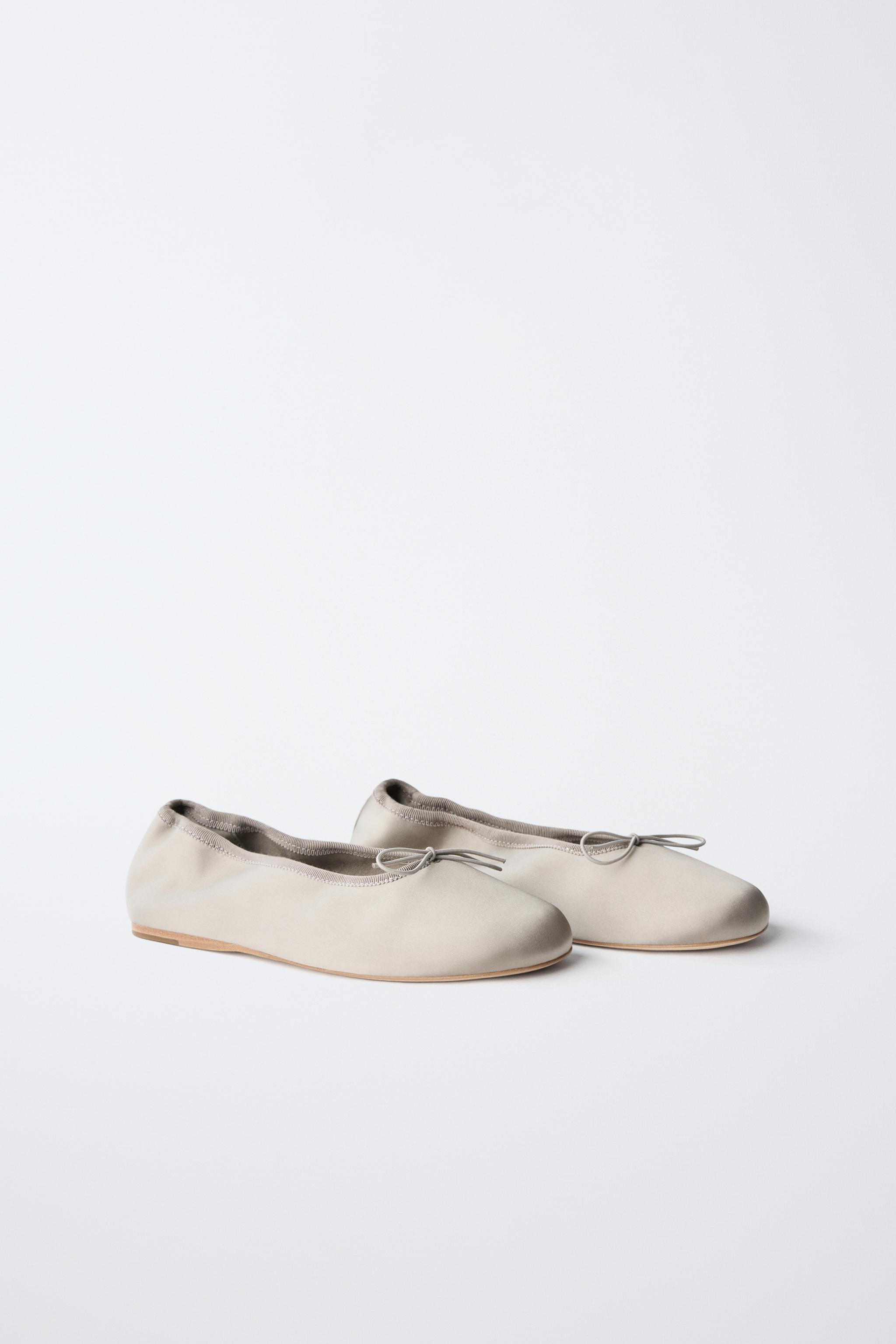 LIMITED EDITION BOW BALLET FLATS — Grey