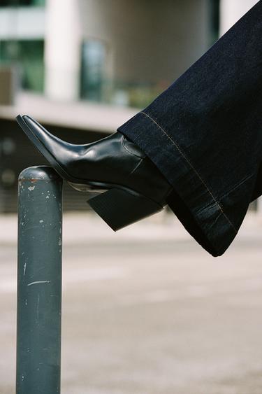 BOTA TACÓN COWBOY - Negro de Zara