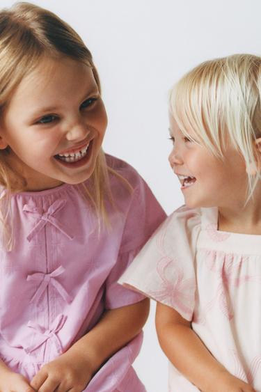 VESTIDO DE POPELINE COM LAÇOS BORDADOS - Rosa / Lilás da Zara