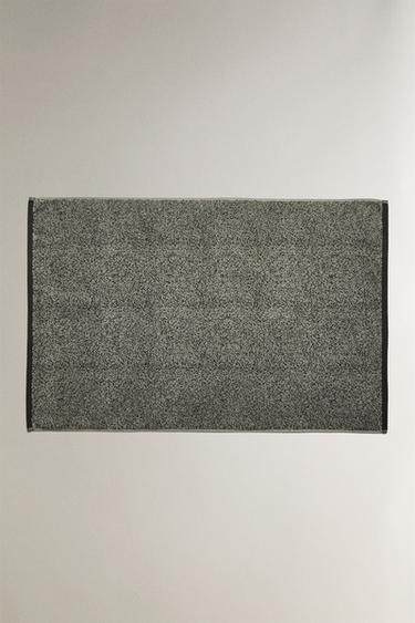 TAPETE BANHO EFEITO MÉLANGE - Verde-escuro da Zara - Imagem 0