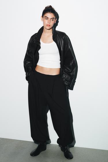 PLEATED JOGGING TROUSERS - Black by Zara