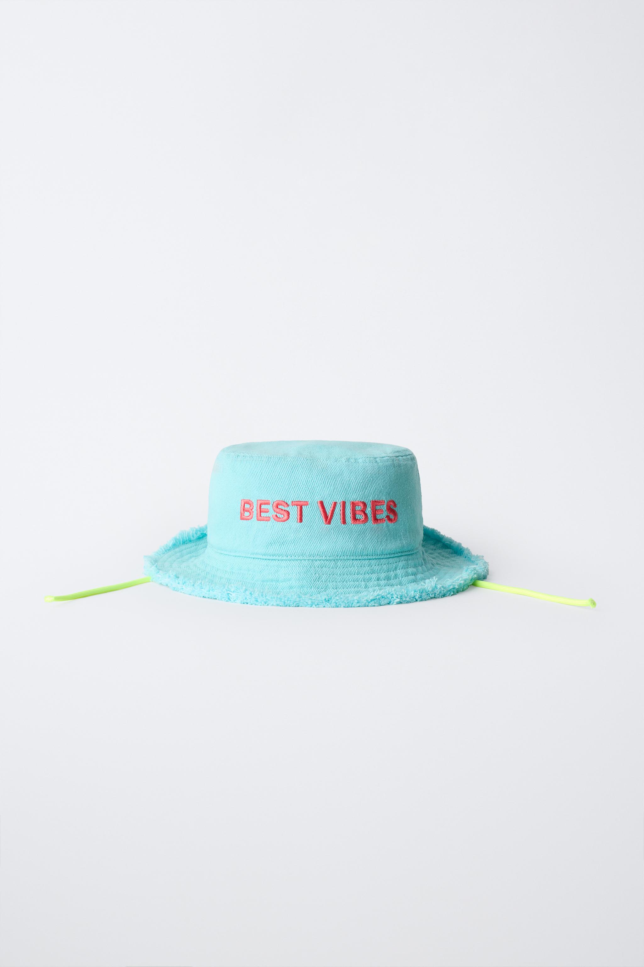 EMBROIDERED TEXT BUCKET HAT