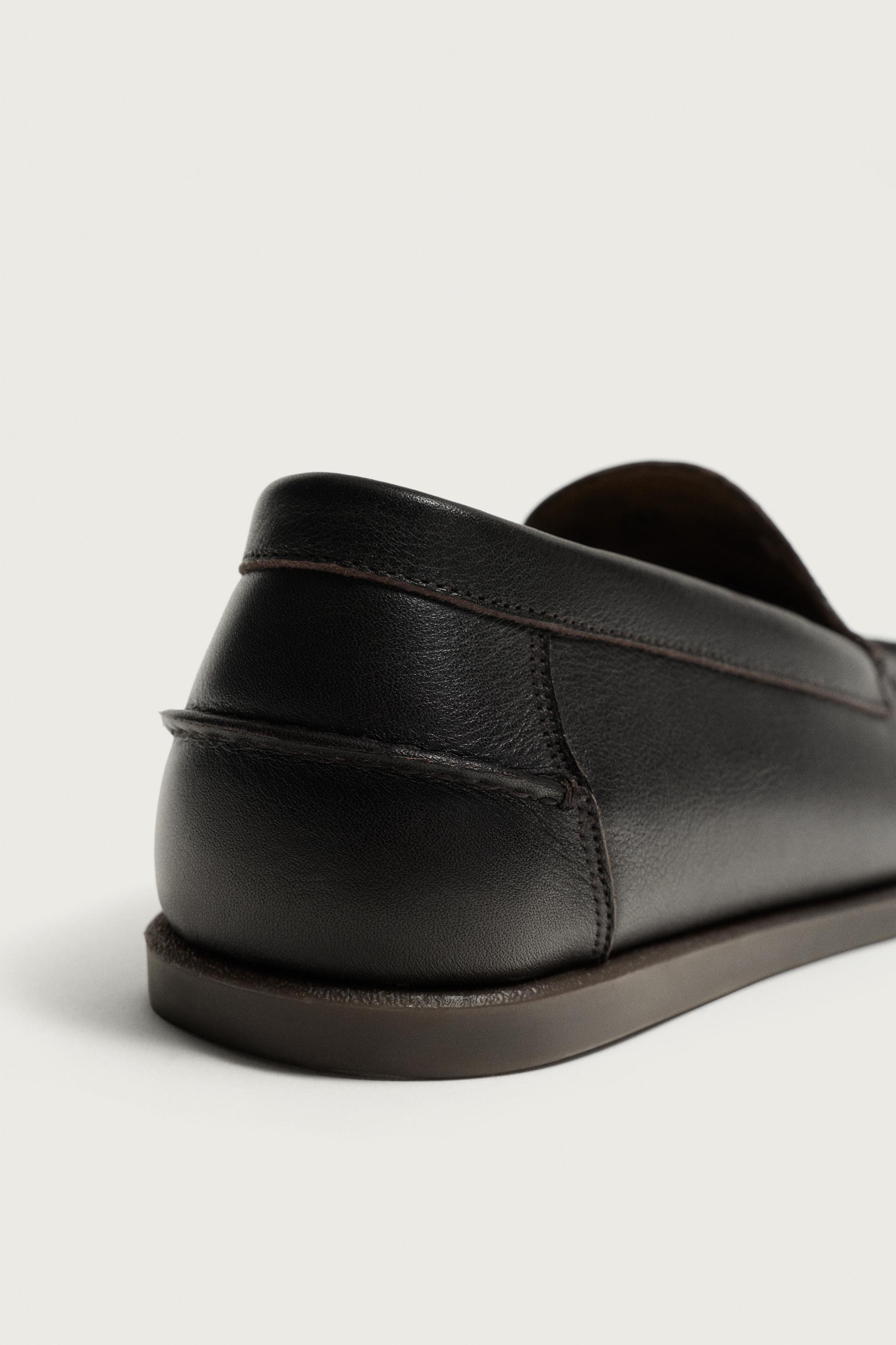 LEATHER LOAFERS