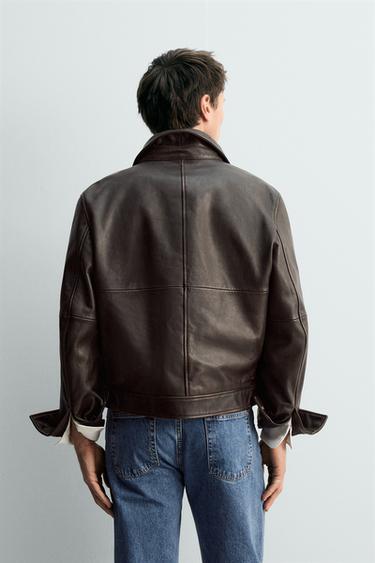 BLOUSON COURT EN CUIR - Marron de Zara - Image 2