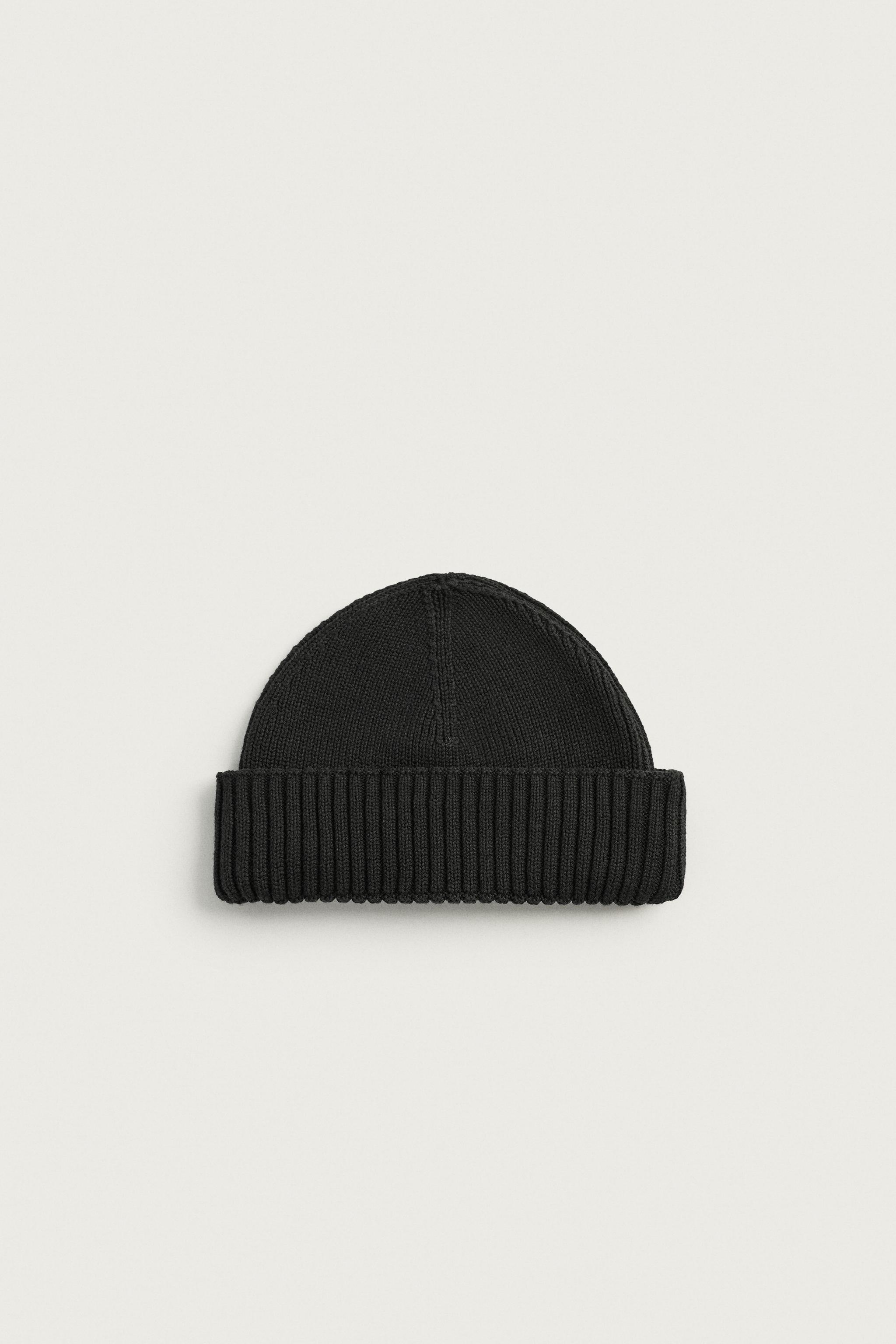 COTTON BLEND SHORT KNIT BEANIE — Black