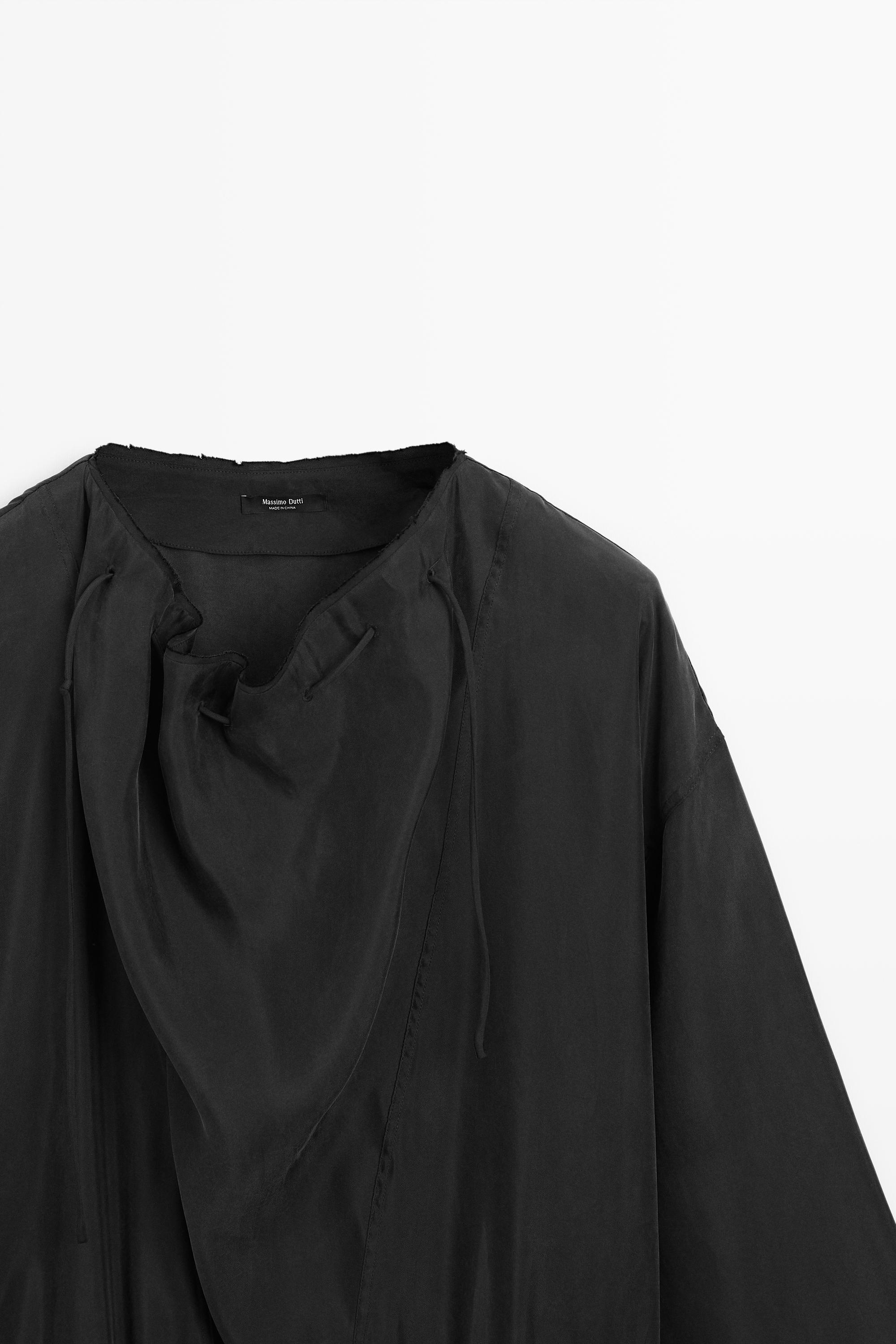 Fluid midi dress with collar detail