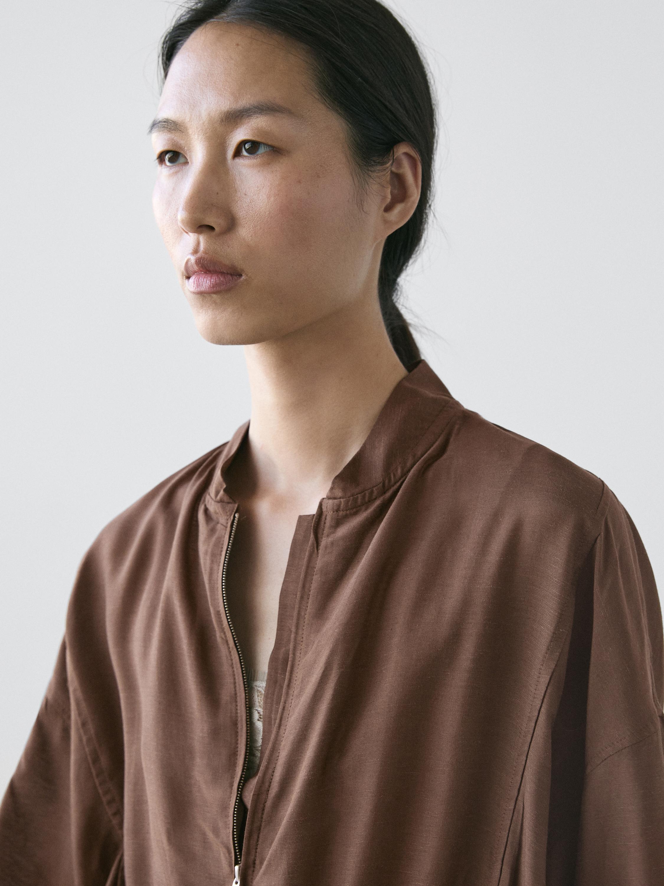 Flowing bomber jacket