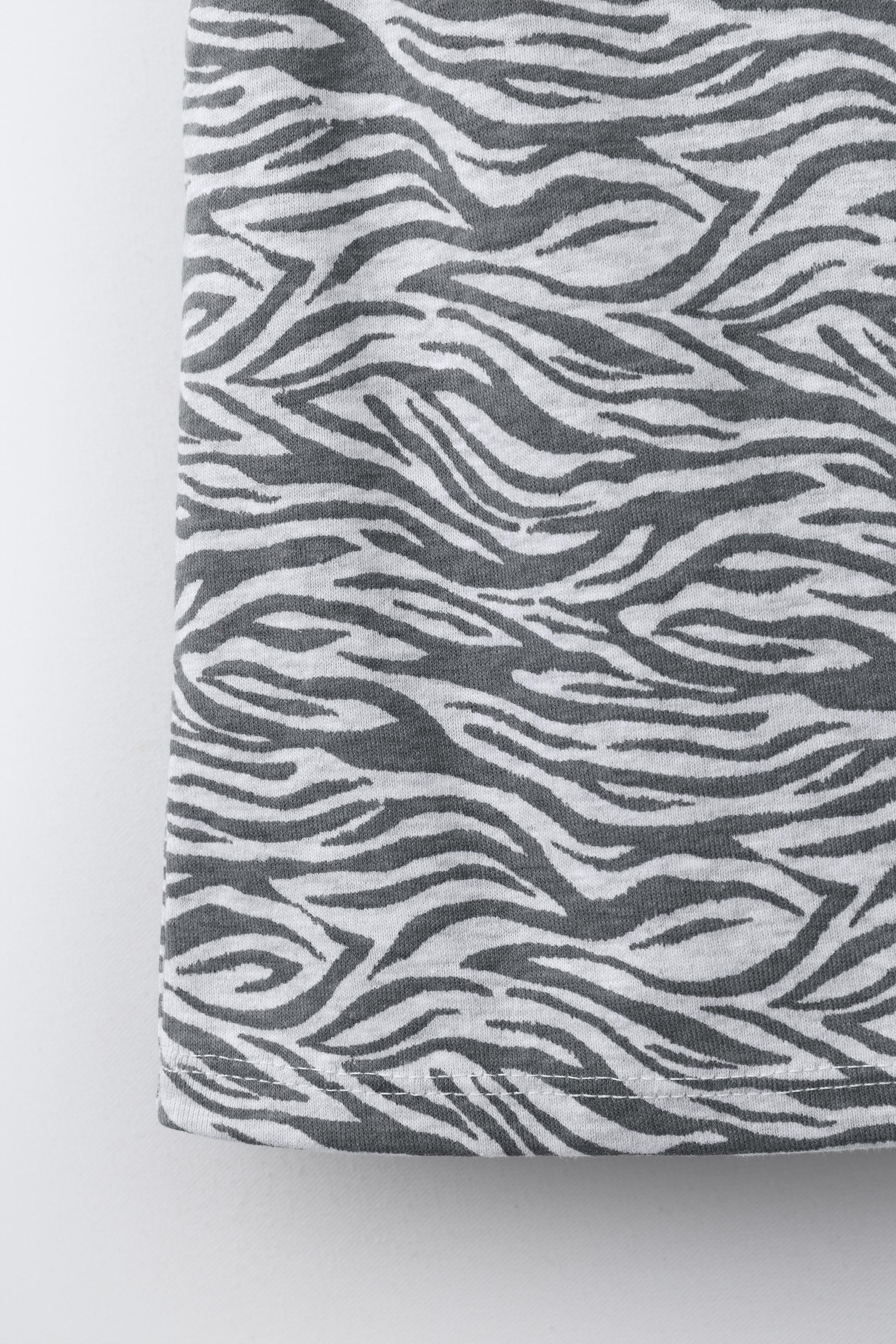 ZEBRA PRINT TOP
