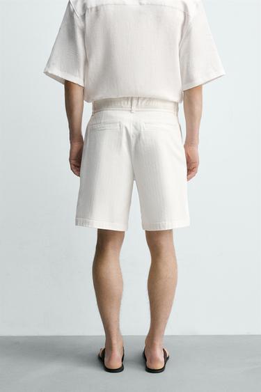BERMUDA RELAXED FIT À PINCES - Écru de Zara - Image 2