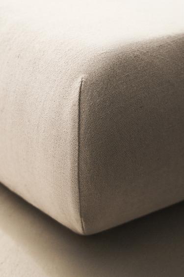 QUILTED MATTRESS BASE - Light beige by Zara