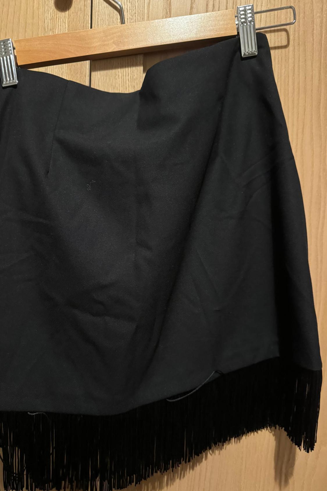 SHORT SKIRT WITH FRINGING - Image 3