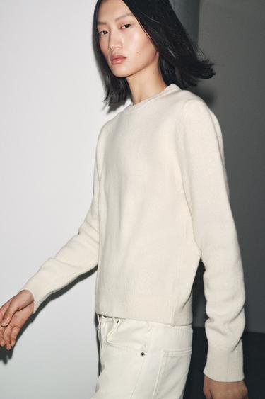 CASHMERE AND WOOL BASIC SWEATER - Ecru by Zara