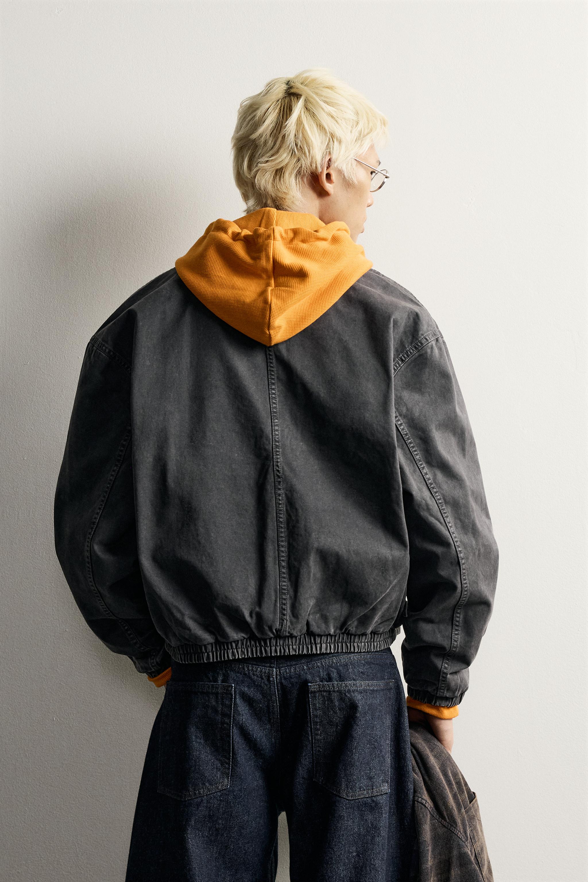 CONTRAST COLLAR CROPPED FIT JACKET