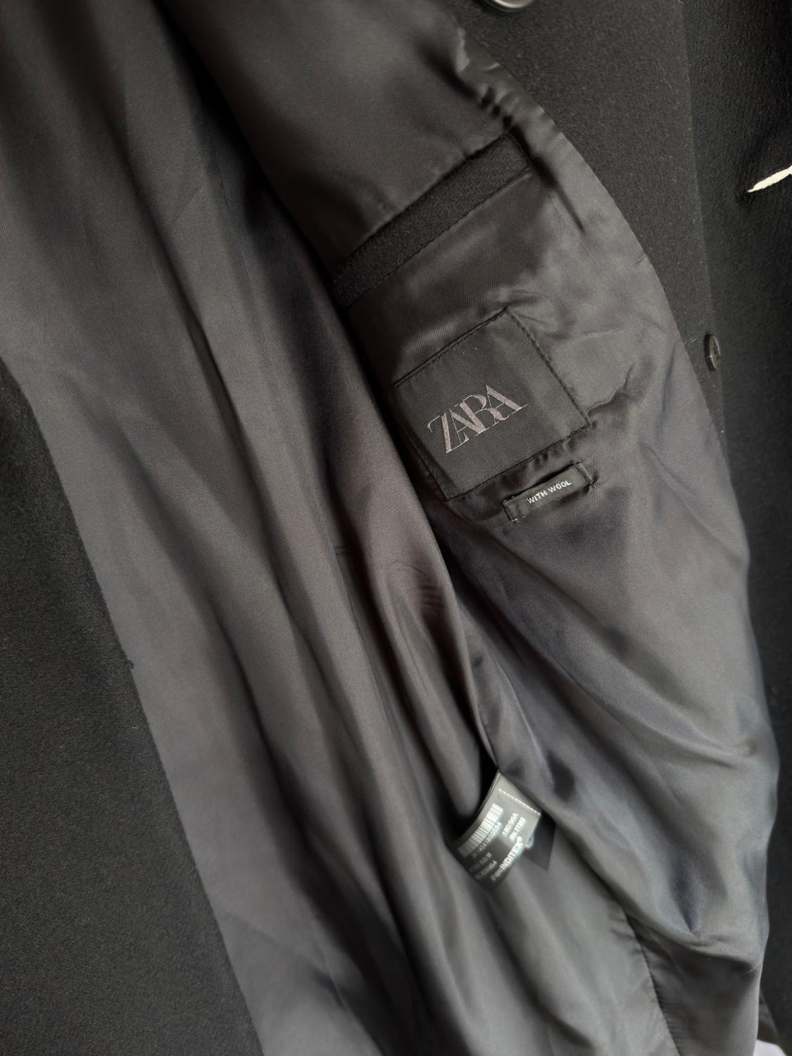 DOUBLE-BREASTED COAT WITH BELT - Image 8