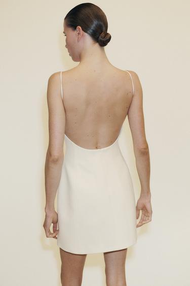 ROBE COURTE ÉLASTIQUE - Blanc cassé de Zara