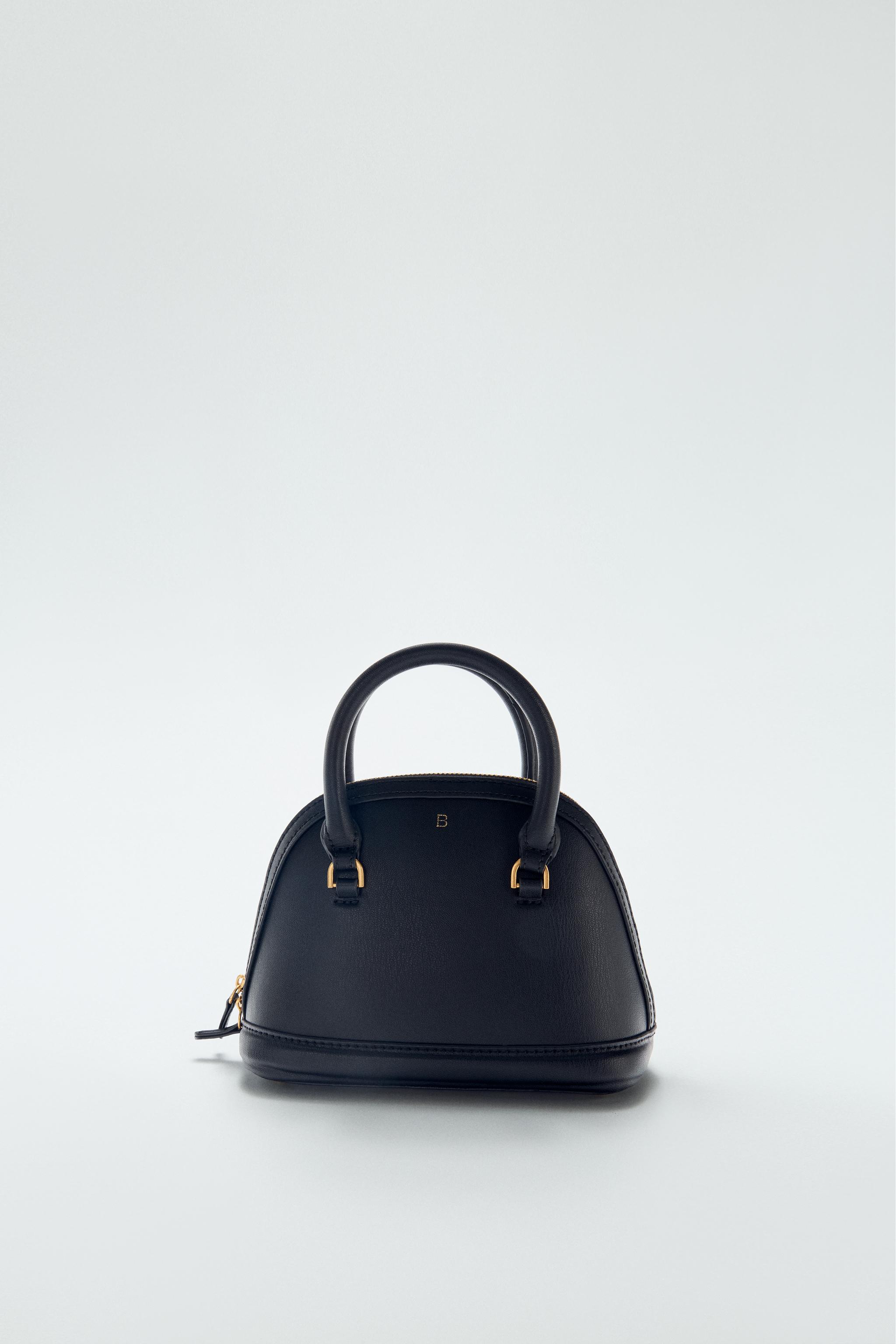 ZARA レザーバッグ 19178F ZARA Bucket Bag With Metallic Handle Price: MVR 1020