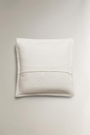 GEOMETRIC PATTERN CUSHION COVER - Ecru by Zara - Image 2