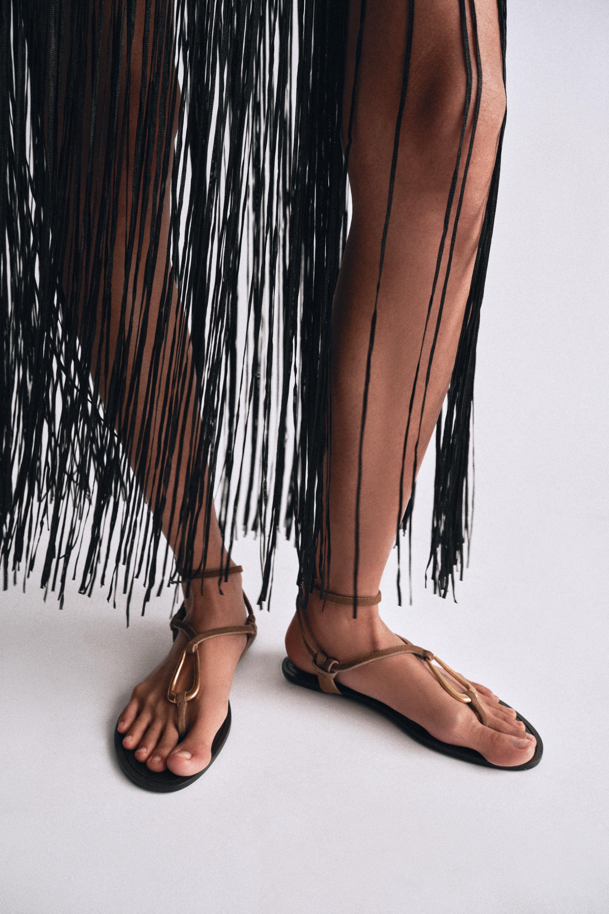 Женские сандалии Zara LEATHER SANDALS WITH METALLIC DETAIL