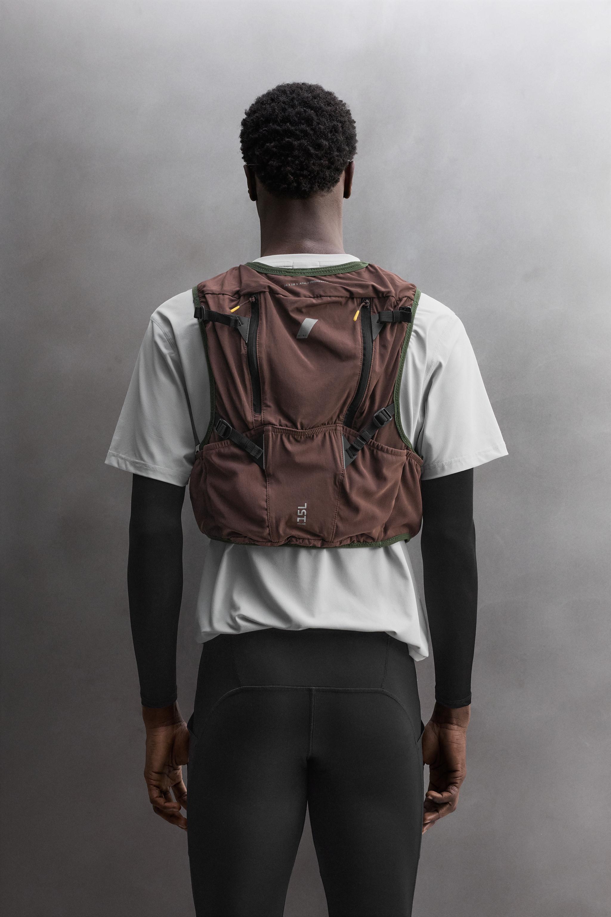 スポーツベスト 15L - ボルドー | ZARA Japan / 日本