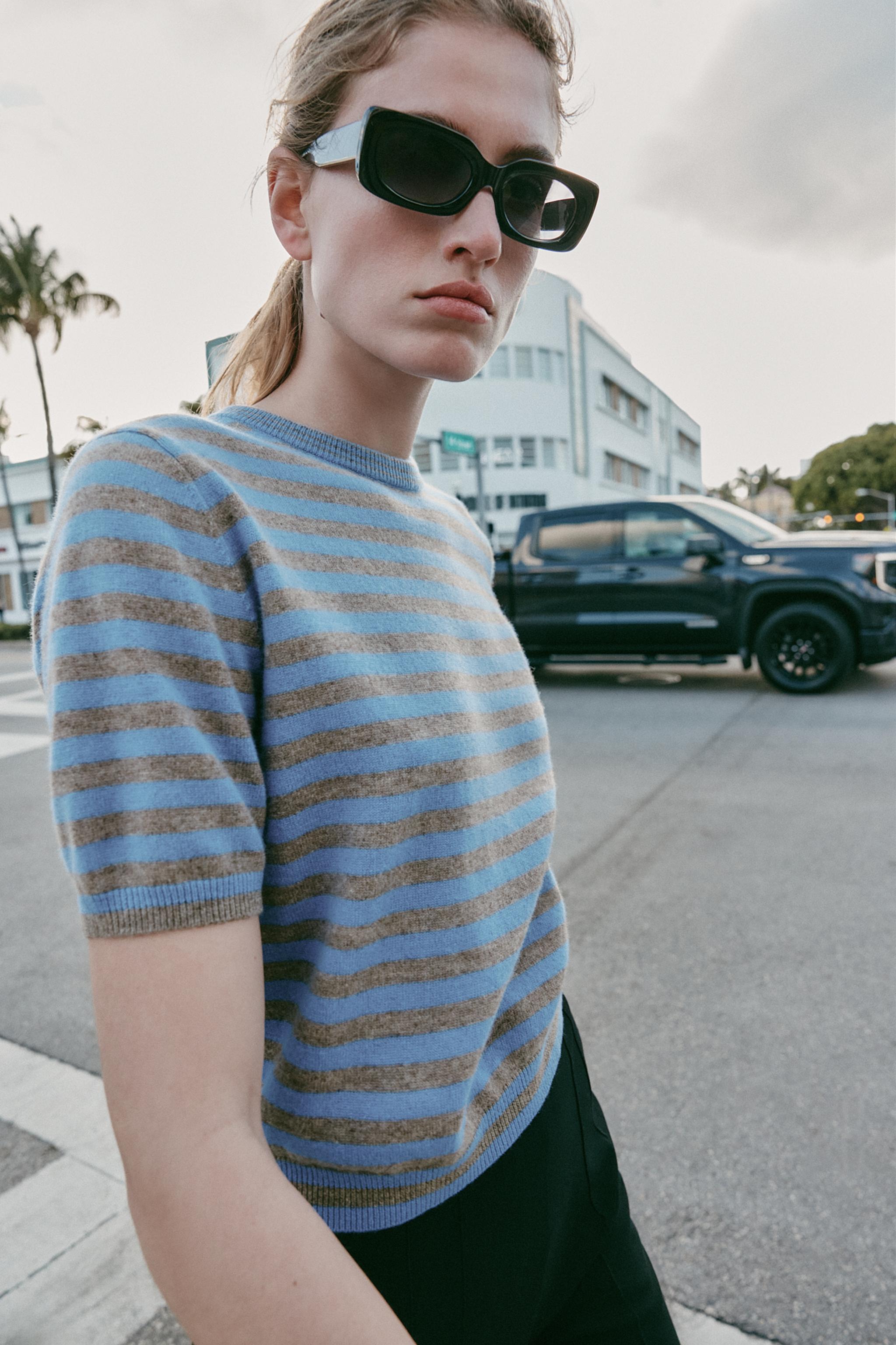 100% WOOL STRIPED SHORT SLEEVE JUMPER