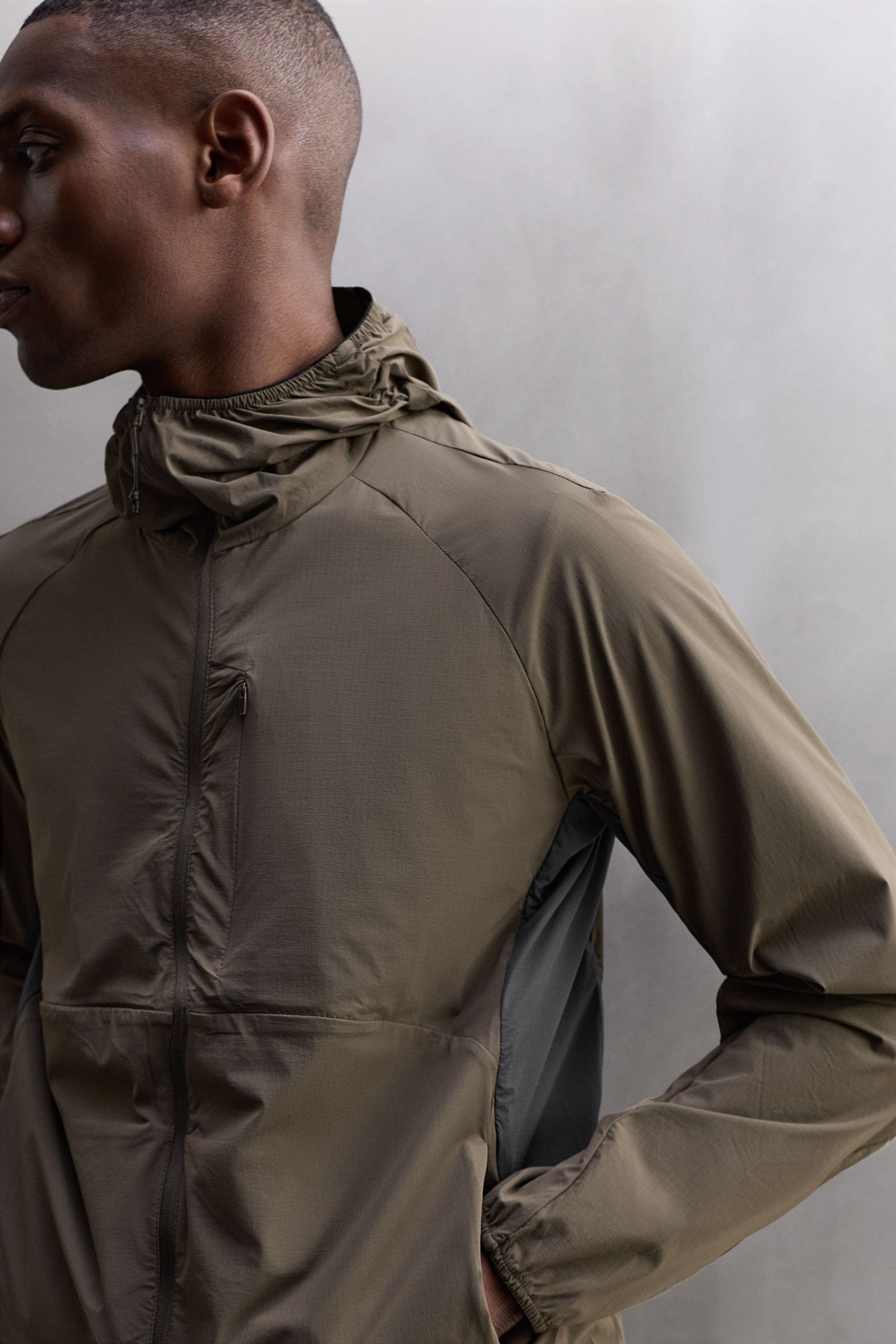 LIGHTWEIGHT COLOR BLOCK TECHNICAL JACKET