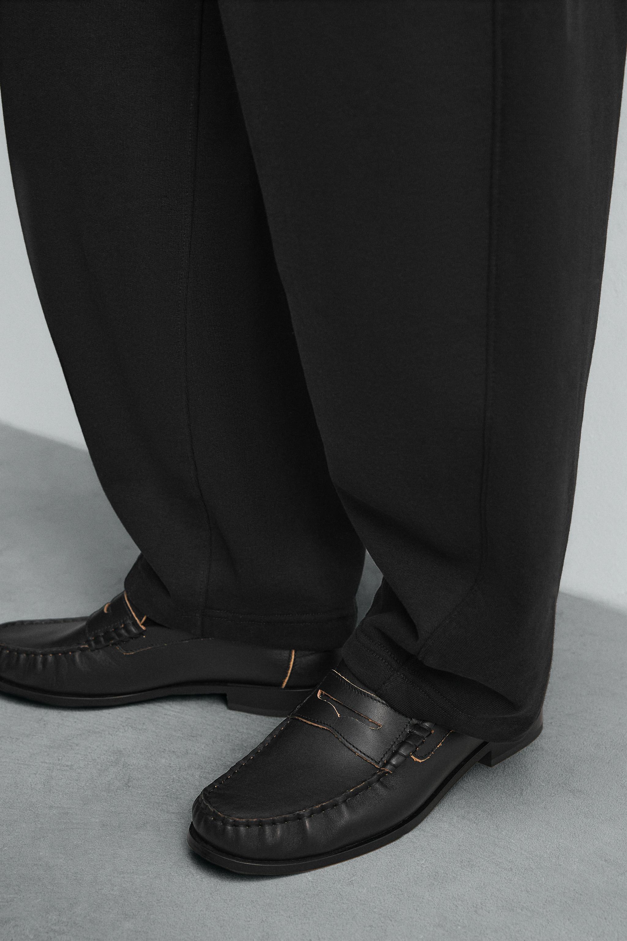 ZARA limited edition レザーローファー 40 ブラック ZARA VIBRAM® レザーローファー ブラック 40 - メルカリ