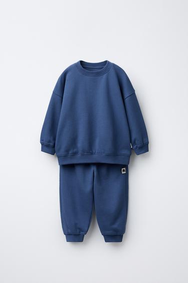 طقم JOGGING سويت شيرت وبنطلون JOGGER ببطاقة - أزرق فاقع الخاص بـ Zara