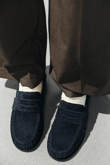 SUEDE GATHERED LOAFERS — Navy Blue 2