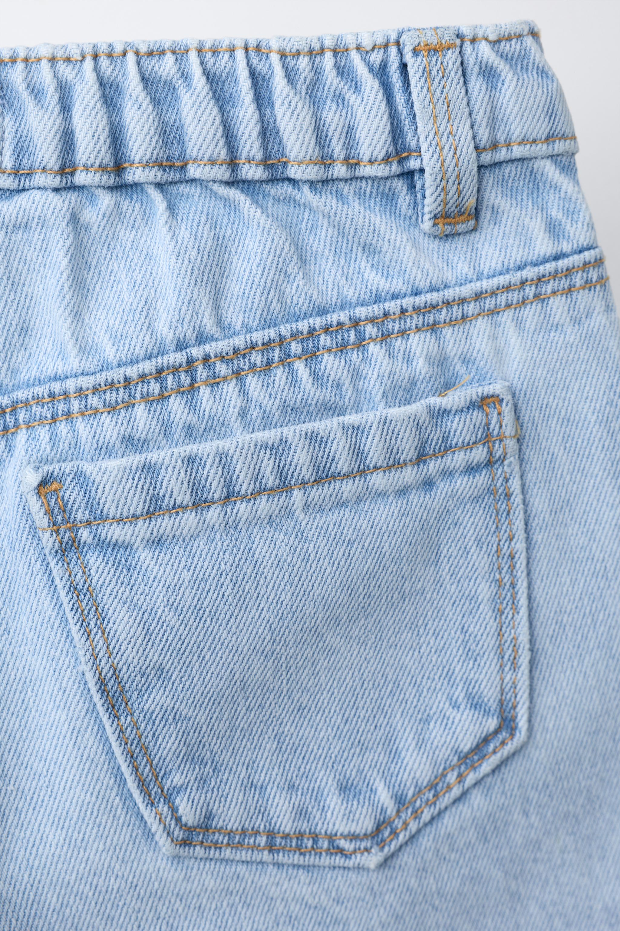 MOM FIT DENIM SHORTS WITH CROCHET FLOWERS