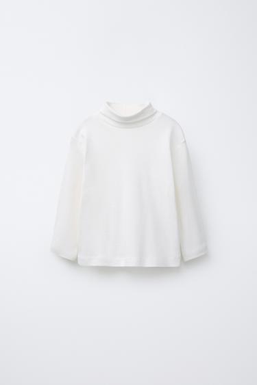 CAMISETA LISA CUELLO VUELTO - Crudo de Zara