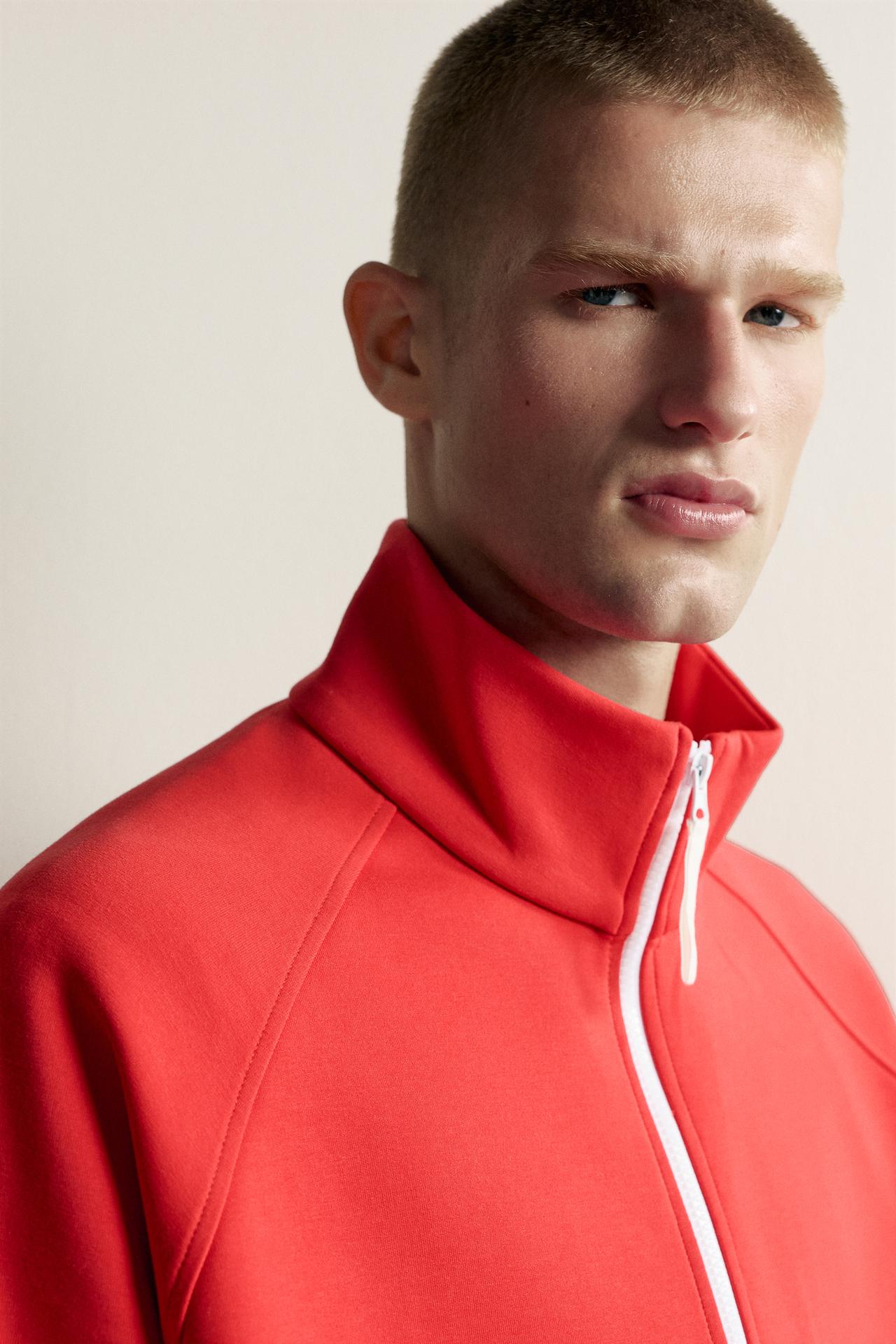 CONTRAST ZIP TRACK JACKET — Red