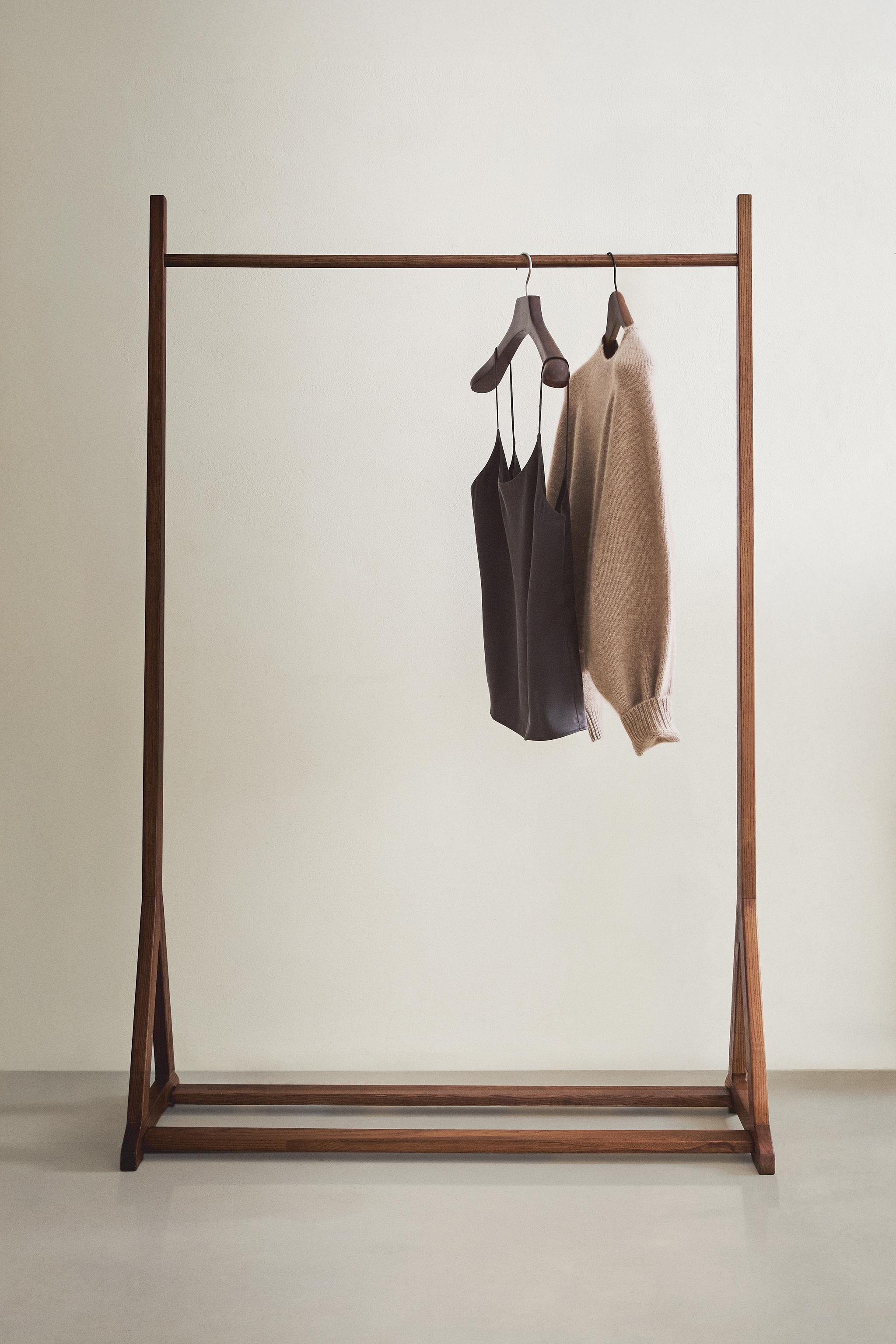 Zara  ハンガーラック WOODEN CLOTHES RACK | Zara Home United States of America