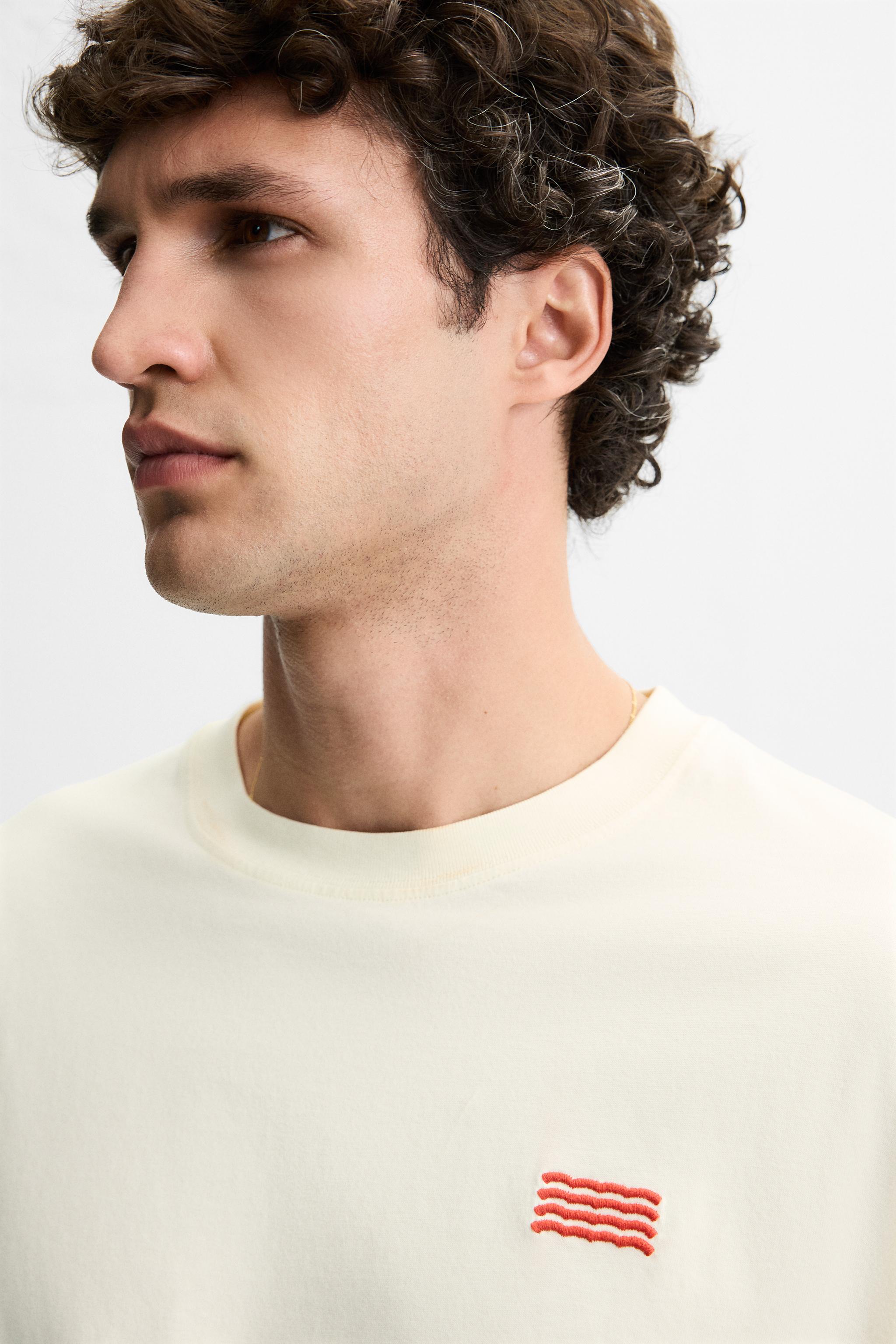 【ZARA】コントラストプリントTシャツ 6224/240/727 コントラストプリントTシャツ - バニラ | ZARA Japan / 日本