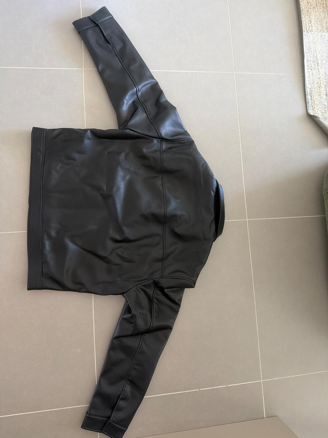 LEATHER EFFECT JACKET WITH POCKETS - Image 2