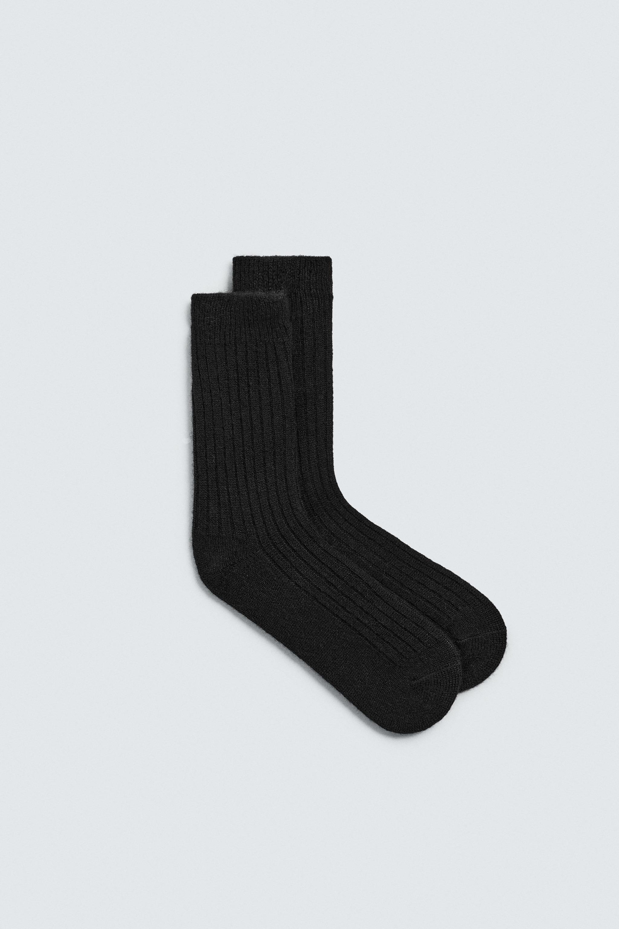 RIBBED TEXTURED SOCKS