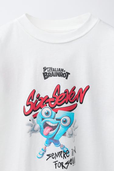 SIX SEVEN SKIFIDOL ITALIAN BRAINROT™ PRINTED T-SHIRT - White by Zara - Image 2