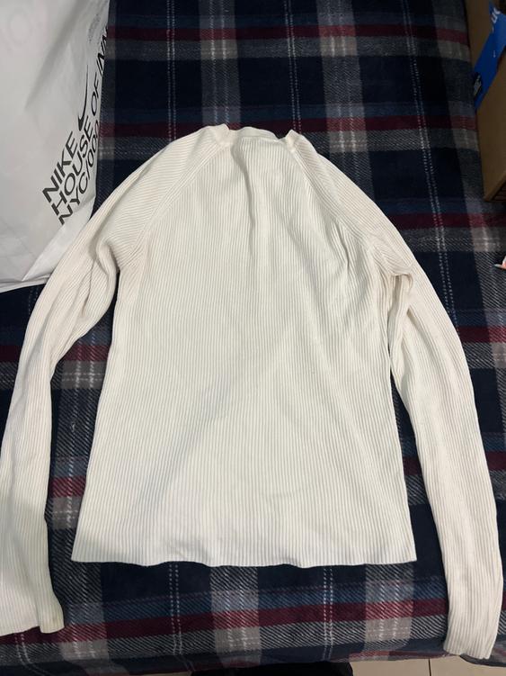 RIBBED SWEATER WITH BUTTONS - Image 3