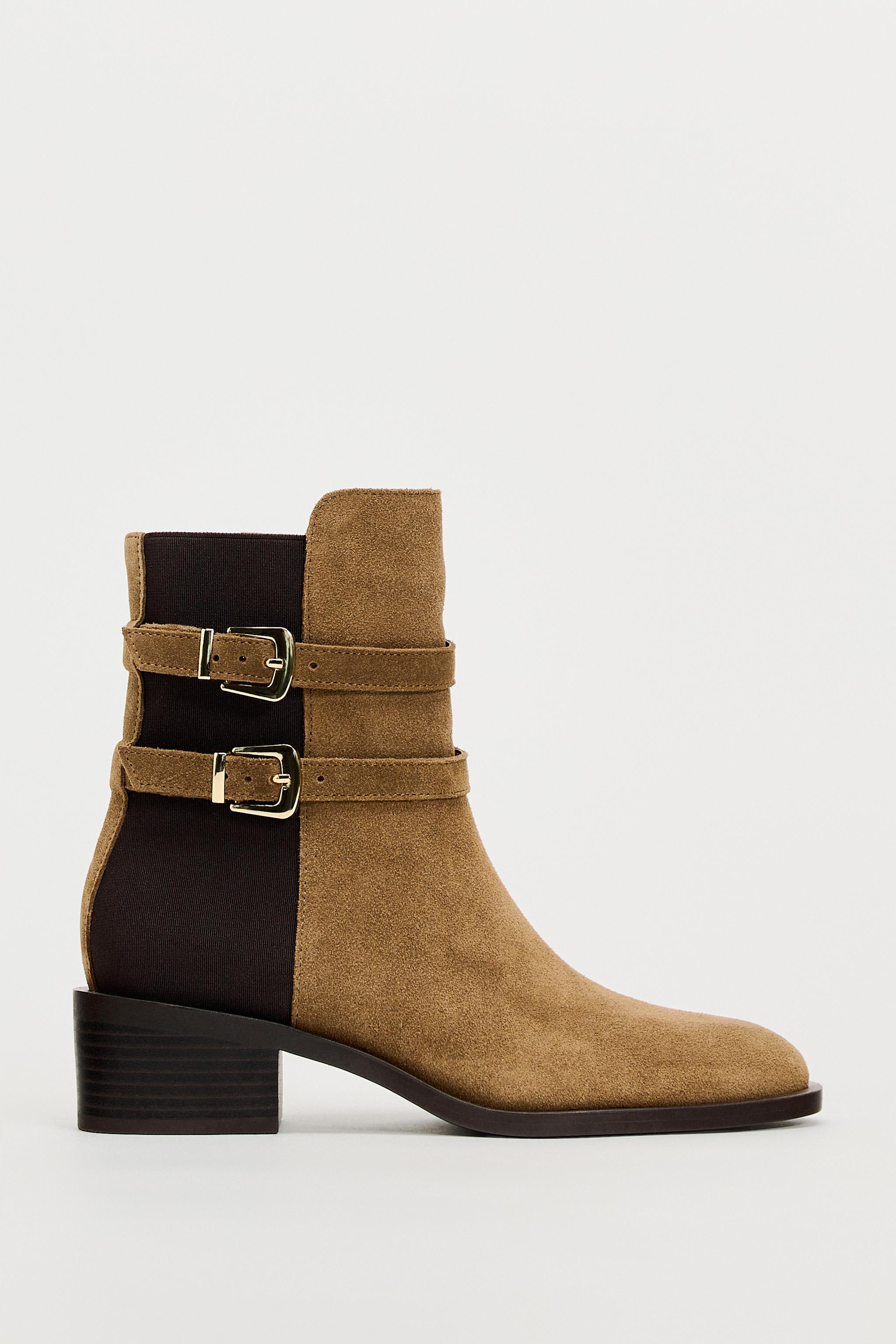 BUCKLED STRAP ANKLE BOOTS - Black