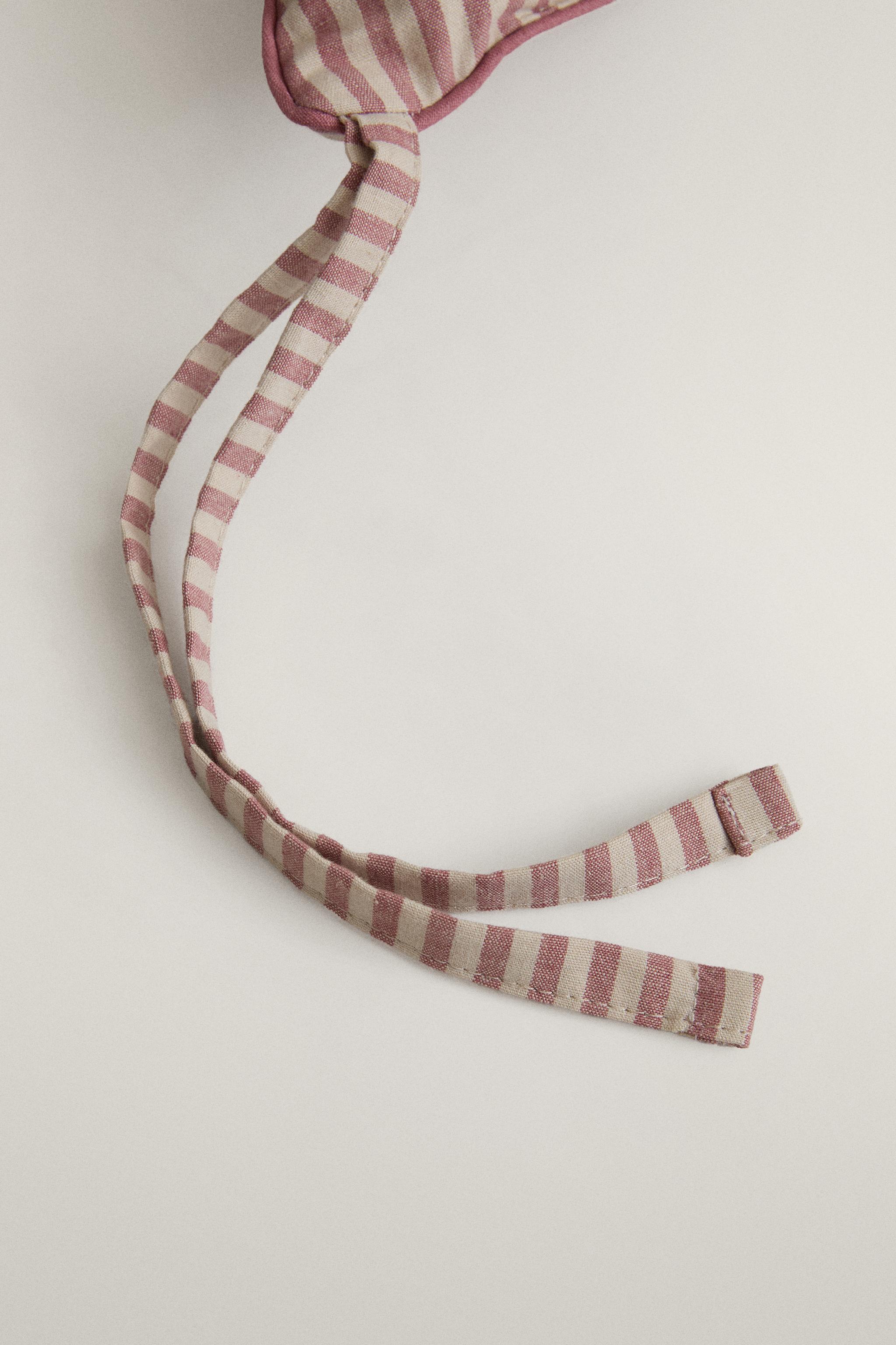 STRIPED SEAT CUSHION