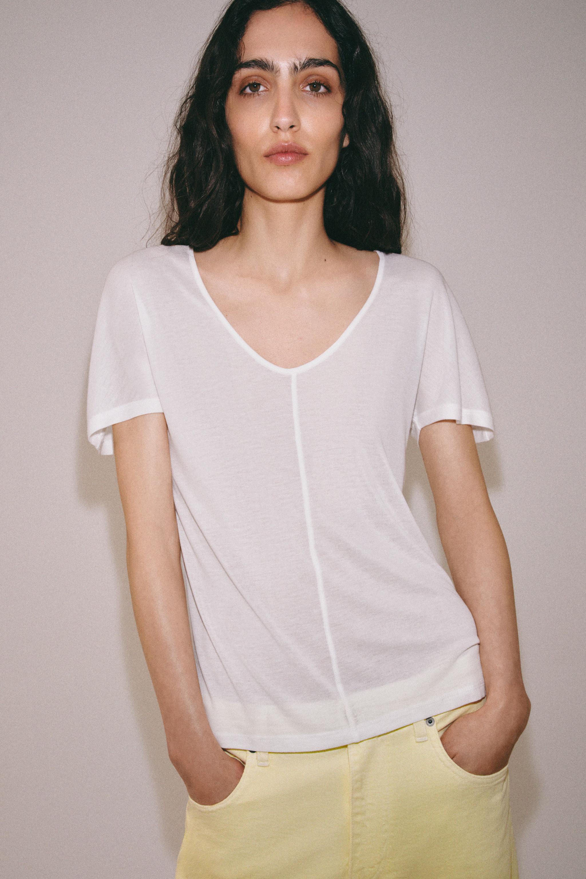 FLOWY SHORT SLEEVE T-SHIRT