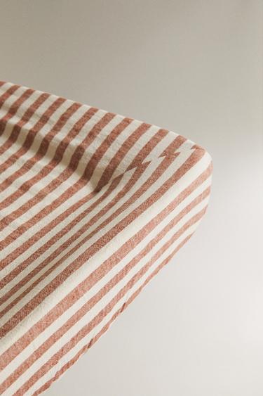 STRIPED LINEN AND COTTON BABY CHANGING MAT COVER - Brick by Zara - Image 1