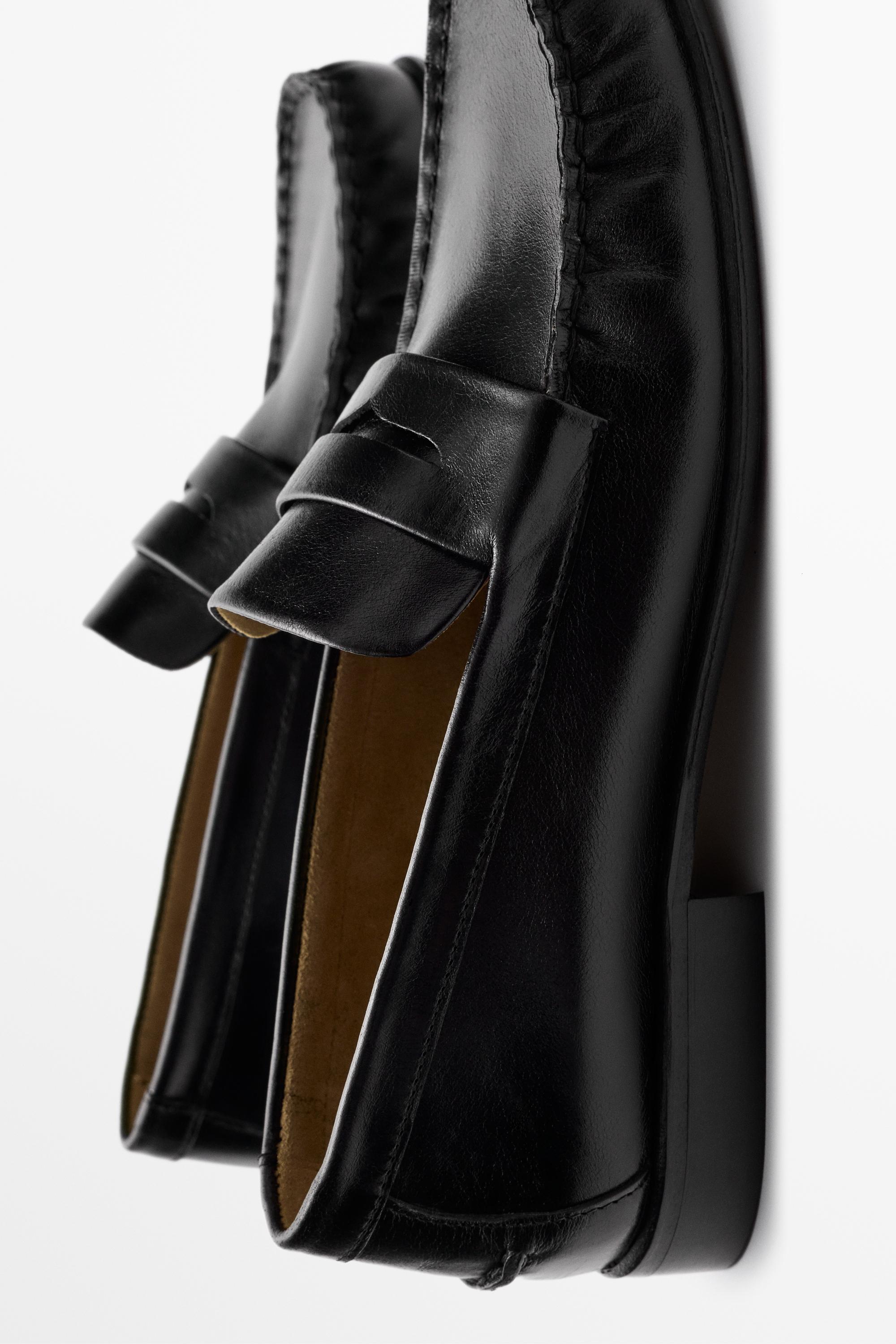Leather penny loafer