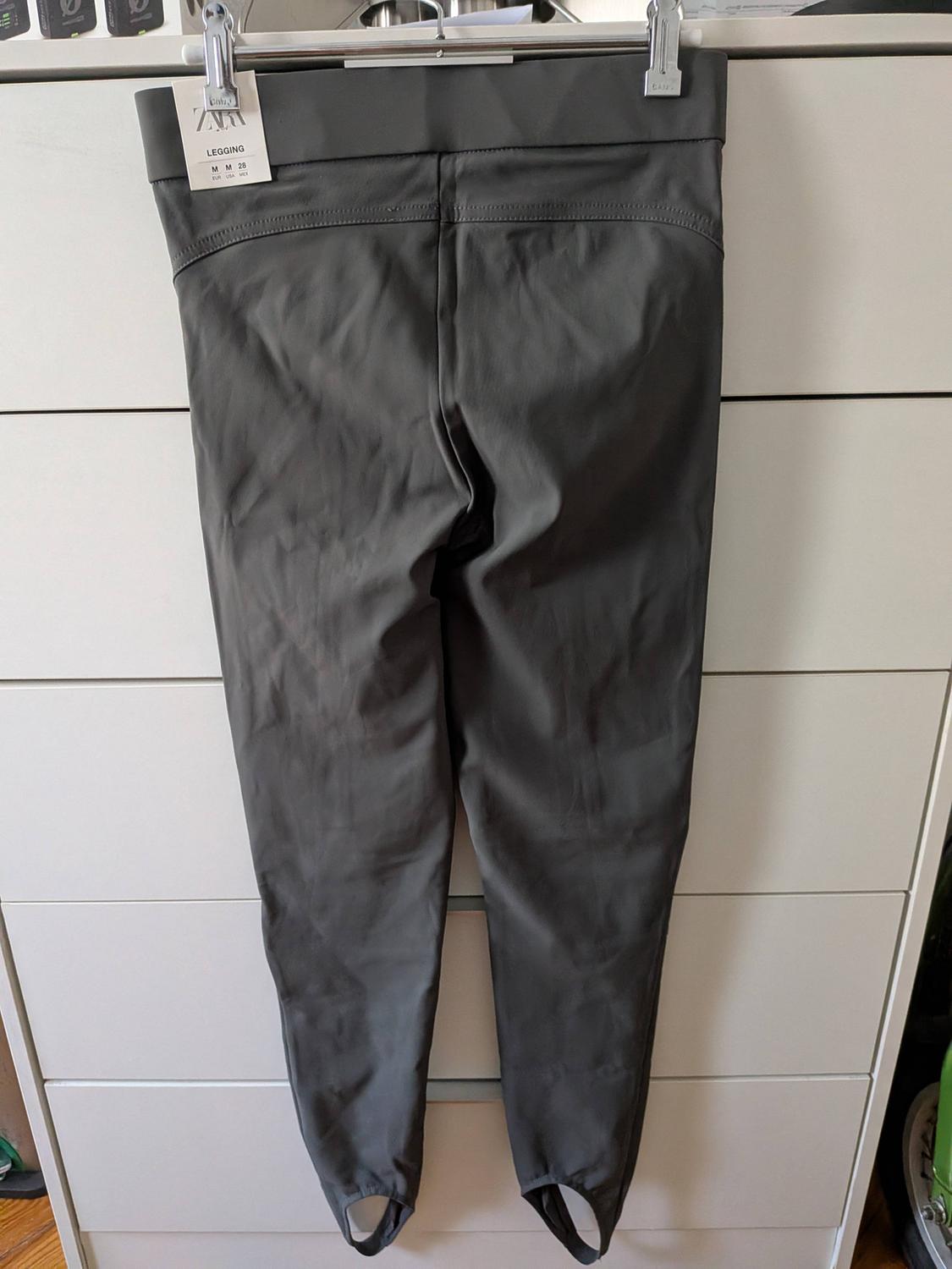 STIRRUP LEGGINGS WITH TOPSTITCHING - Image 2