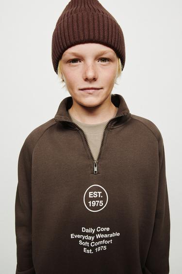 SUDADERA JOGGING TEXTOS - Marrón de Zara