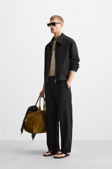 CAZADORA REGULAR FIT CREMALLERA - Negro de Zara - Imagen 0