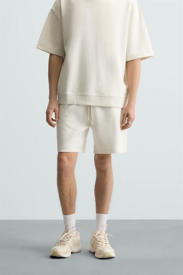 BERMUDA INTERLOCK TÉCNICA - Blanco roto de Zara